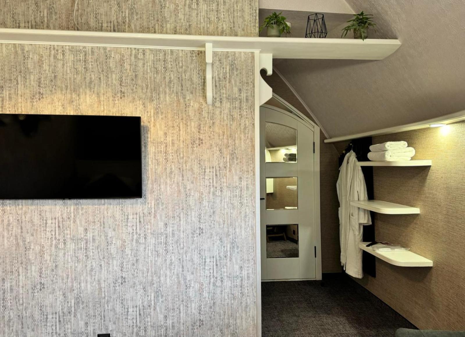 Hotel Veles Zolotonosha Екстериор снимка