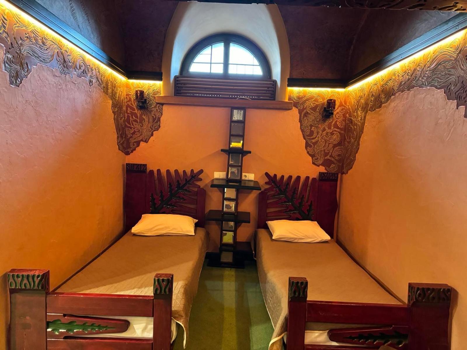 Hotel Veles Zolotonosha Екстериор снимка