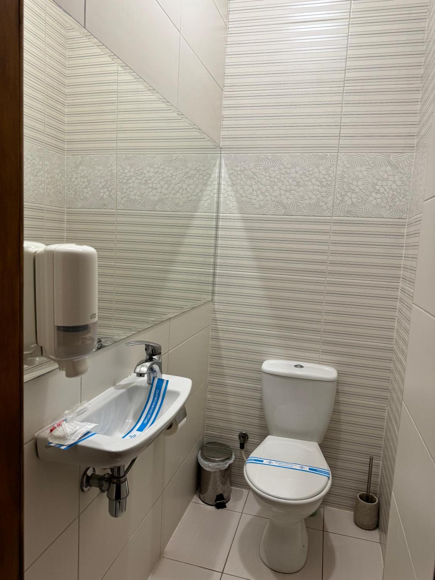 Hotel Veles Zolotonosha Екстериор снимка