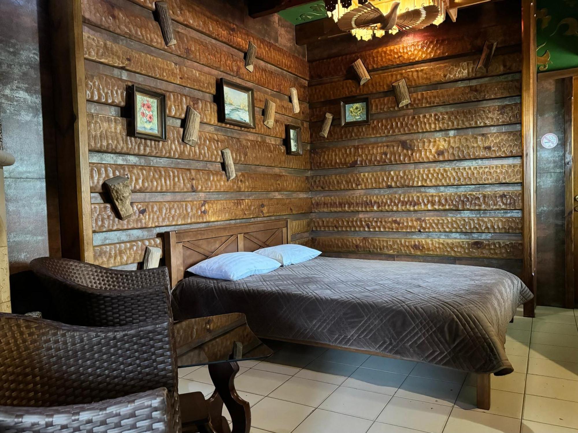 Hotel Veles Zolotonosha Екстериор снимка