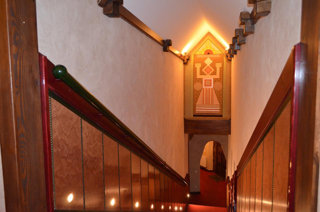 Hotel Veles Zolotonosha Екстериор снимка
